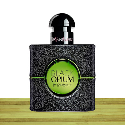YVES SAINT LAURENT Black Opium Illicit Green Eau de Parfum Spray